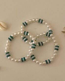 Wool bracelet
